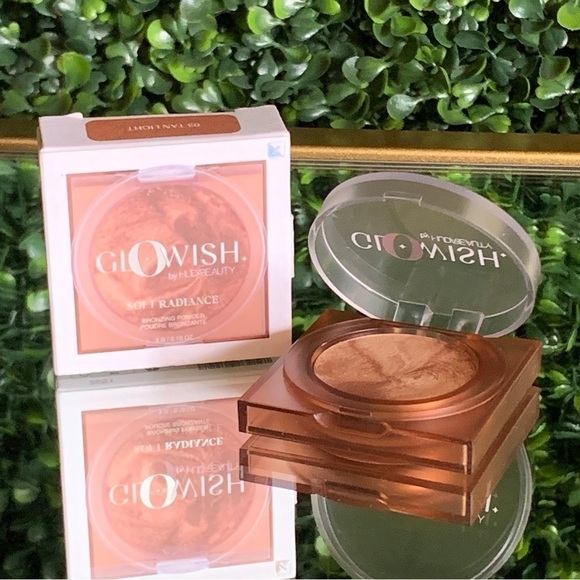 Huda GloWish TAN LIGHT 3 Soft Radiance Bronzing Powder | NEW | Mini - Picture 2 of 14